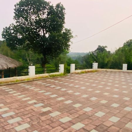 Happydays Hut Villa Mananthavady Exterior photo